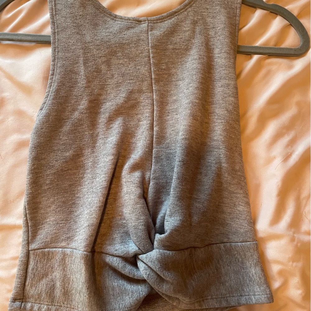 aerie workout top grey